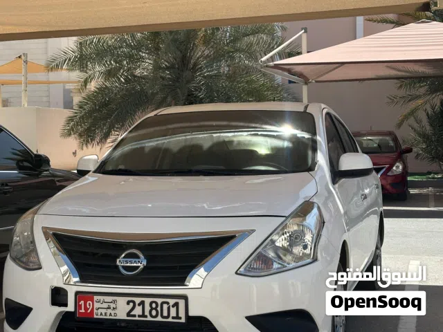 2019 نيسان صني Standard
