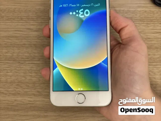ايفون 8 مستعمل بحالة ممتازه