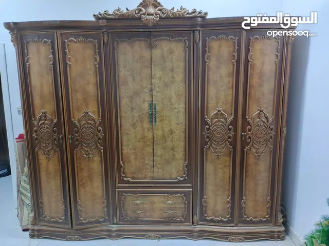 غرفة نوم ماليزية للبيع