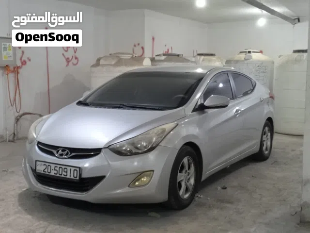 2011 هيونداي افانتي SE