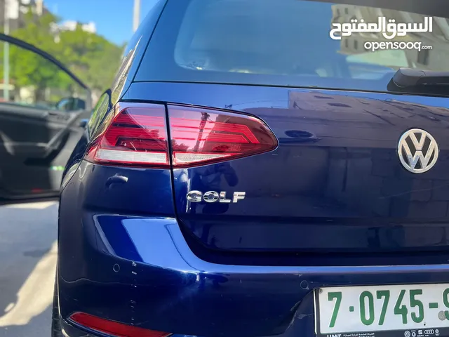 للبيع – Volkswagen Golf 2017  نظافة عالية جداً
