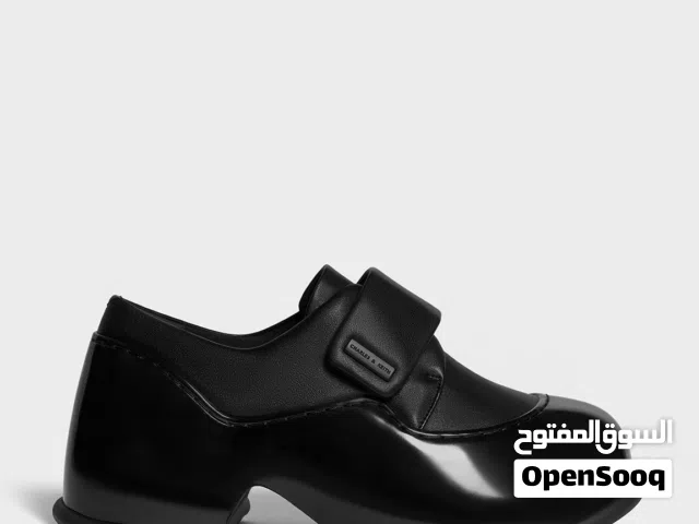 Charles&Keith women's patent leather platform 37