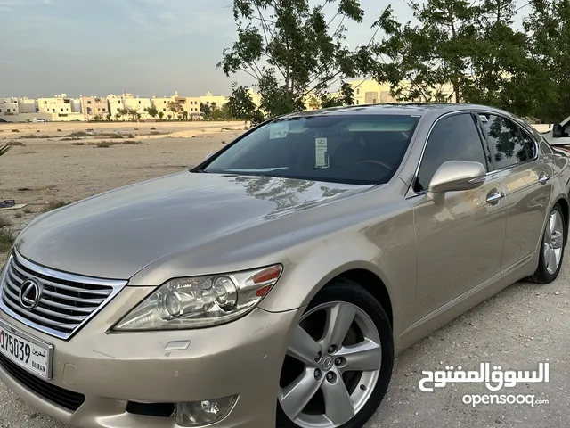 Lexus LS 2010 in Northern Governorate