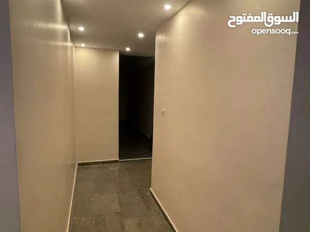 ام السماق شقه مفروشه للايجار الطابق الثالث