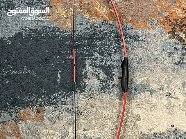 قوس رماية نظيف جدا كالجديد استعمال خفيف جدا