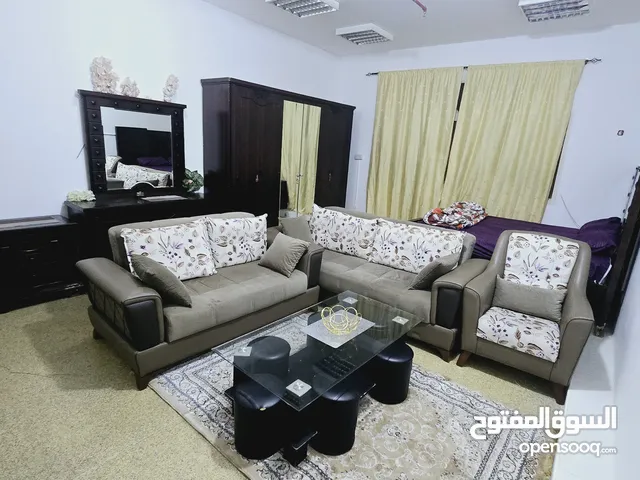 ستديو مفروش في الكرامه Studio furnished in Al Karama