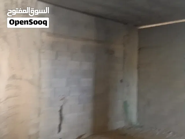 شقة للبدل على سيارة