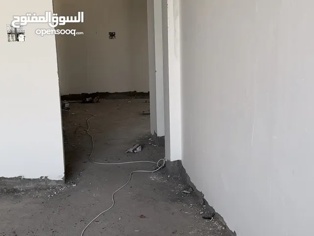 صبغ درجه اولى (كادر مع ألات حديثه كوتينه +مكينه لحف الجدران)