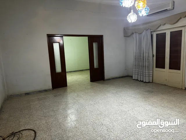 300m2 More than 6 bedrooms Villa for Sale in Benghazi Al-Rahba