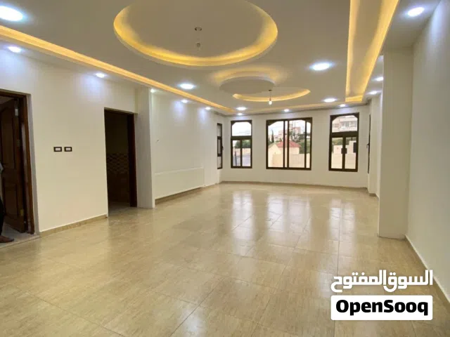 شقة طابقية - من فيلا - 5نوم - 390م - موقع مميز / دابوق