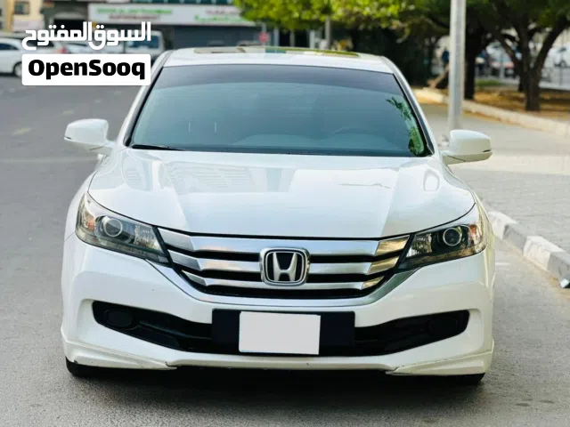 2015 هوندا اكورد Limited