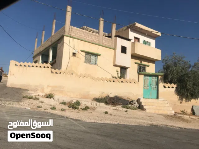 210 m2 5 Bedrooms Townhouse for Sale in Zarqa Other