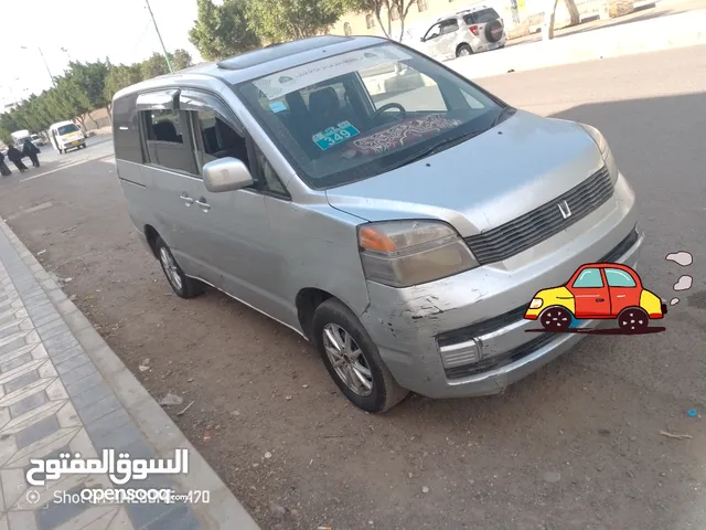 Toyota Voxy Standard in Sana'a