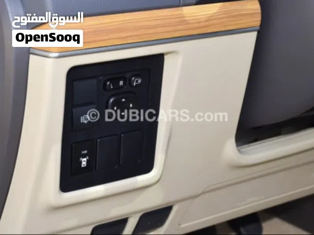 2022 تويوتا برادو VXR