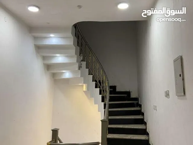 100m2 2 Bedrooms Townhouse for Rent in Basra Asatidha