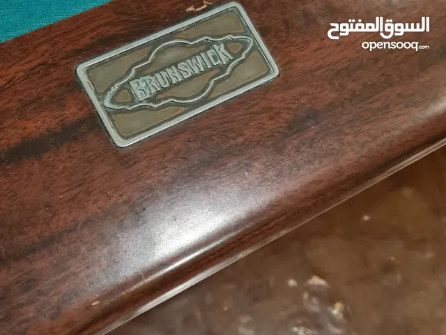 للبيع طاولة بلياردو برونز ويك 9 قدم بحالة جيدة جدا لاتحتاج الى شيء