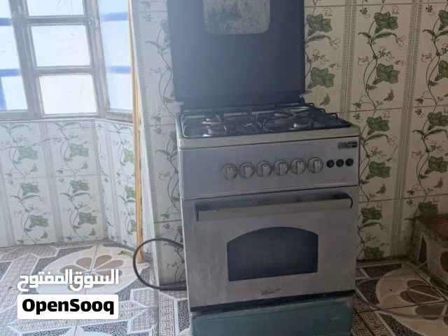 طباخ اربع عيون نظيف جدآ اقره الوصف