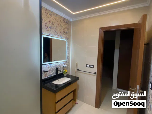 200 m2 3 Bedrooms Apartments for Rent in Giza Sheikh Zayed