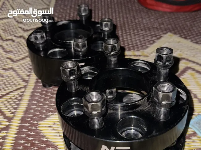 اربع سبيسرات مقاس 30 لدودج تشارجر وتشالنجر