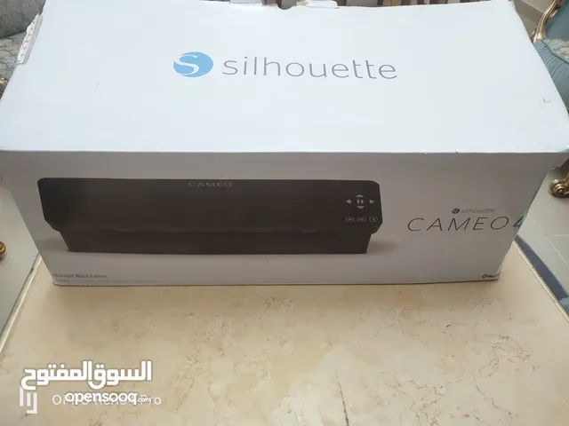 Silhouette CAMEO 4 - Cutting Machine Like New
