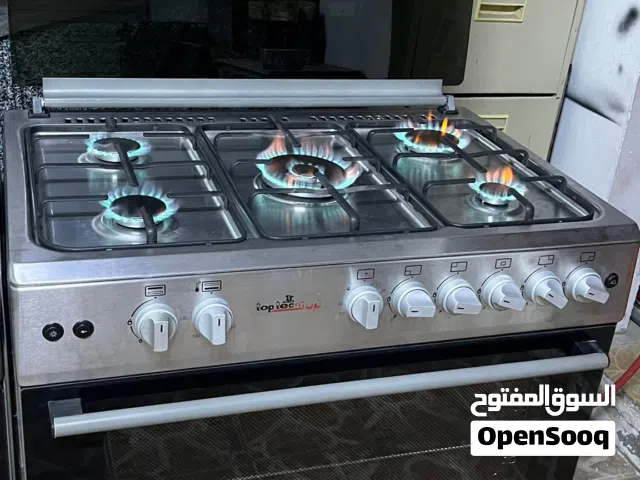 فرن توب تك مقاس 90×60 شغال فوق تحت مفتاحين للفرن والشوايه ضمان