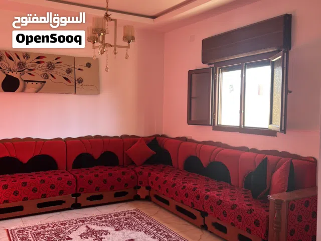 جلسة حرف U تفرش 4*4  بحاله ممتازة السعر 1400 قابل للنقاش