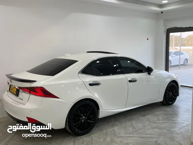 لكسز is 350 fsport دفريشن اصل عرض بيع مستعجل 5950 من الاخرررر