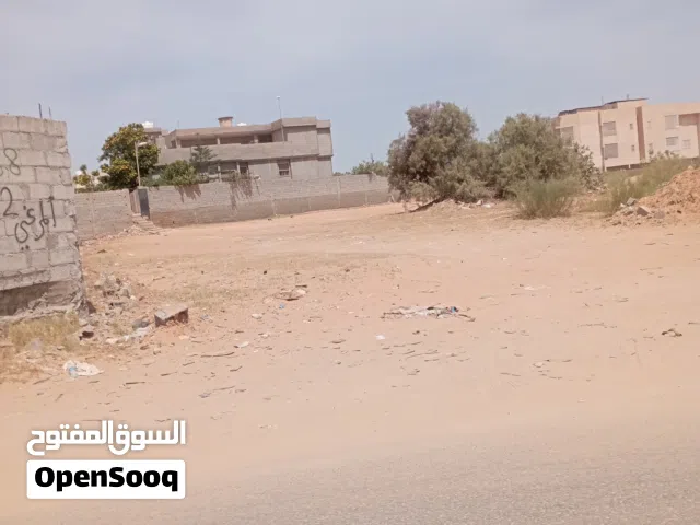 أرض تجارية على الطريق الفرعي الرئيسي الحشان للبيع.. اقرأ الإعلان اكويس تلقى بعض التفاصيل