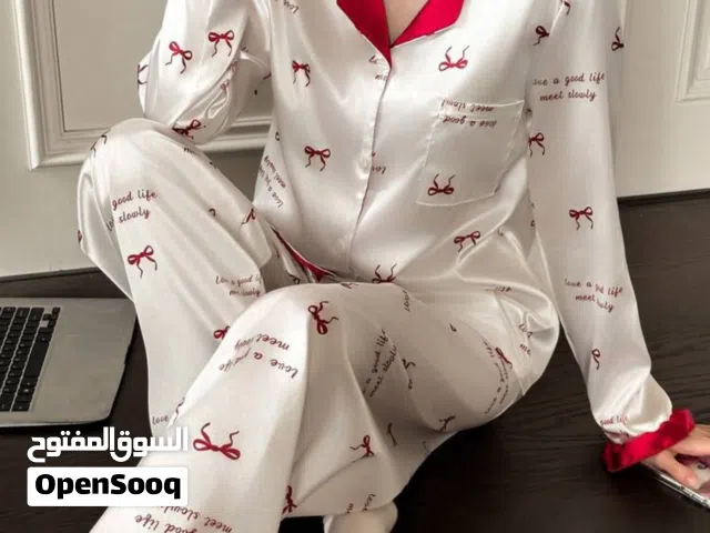 ملابس نوم نسائية