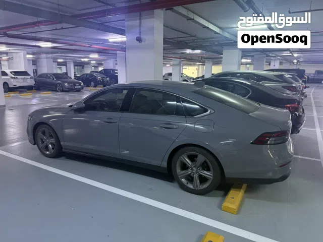 2023 هوندا اكورد EX