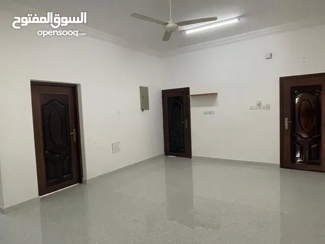 155 m2 4 Bedrooms Apartments for Rent in Al Sharqiya Sur