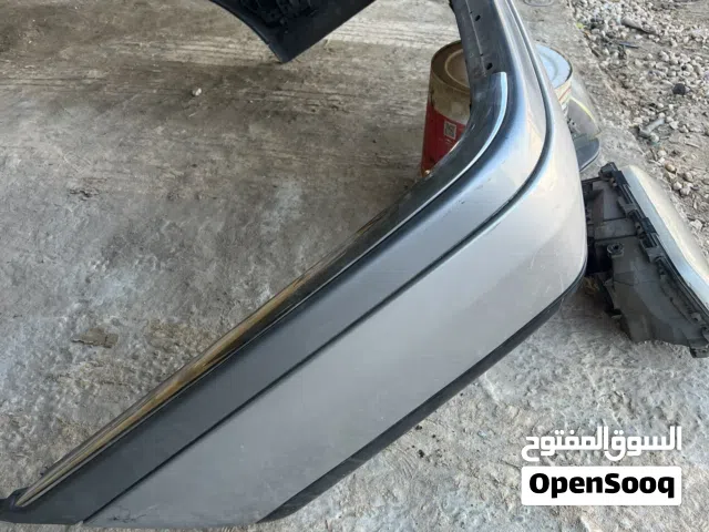قطع غيار هيكل مستعمل
