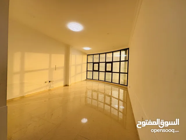 250 m2 3 Bedrooms Apartments for Rent in Abu Dhabi Shakhbout City