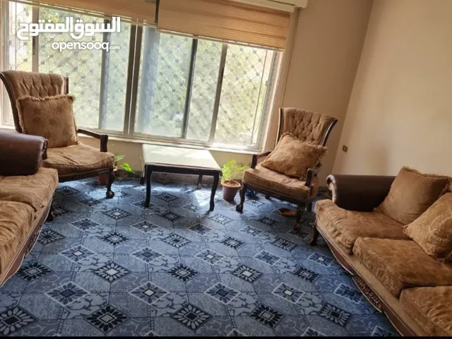 كورنر وطقم كنب لقطة ب 100