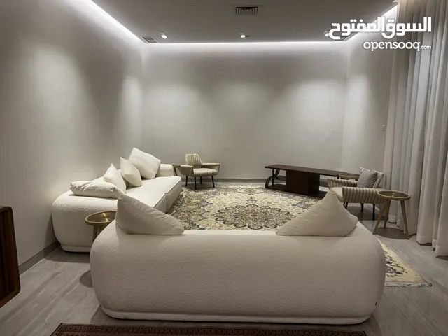 فيلا دوبلكس على شارع رئيسي  4 غرف ماستر Luxury Duplex Villa Area 250 m