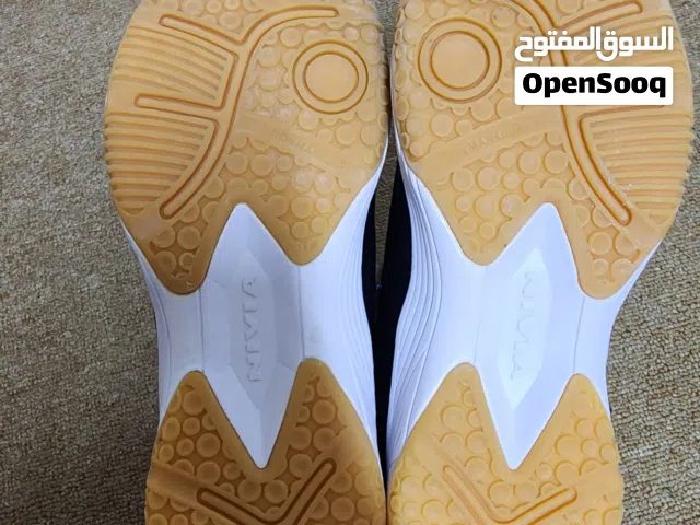 NIVIA BADMINTON SHOES
