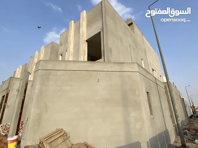 400 m2 5 Bedrooms Villa for Sale in Al Riyadh Al Yarmuk