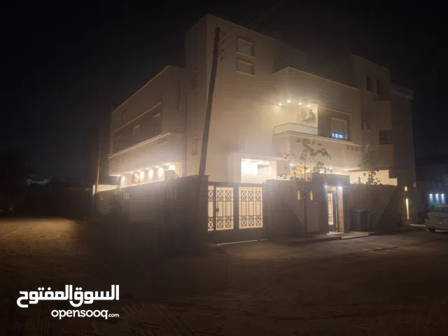 375 m2 More than 6 bedrooms Townhouse for Rent in Tripoli Al-Shok Rd