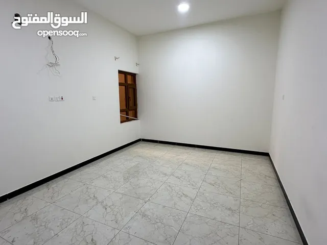 100m2 2 Bedrooms Apartments for Rent in Basra Hakemeia