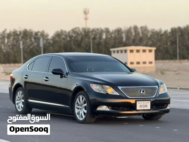 Lexus LS 460 2009, American Specs very very clean car and very good condition  / only  22000  aed