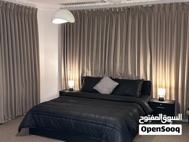 غرف الايجار اليومي في شارع الموج