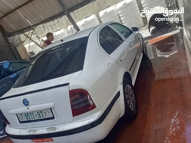 سكودا اوكتافيا 2004