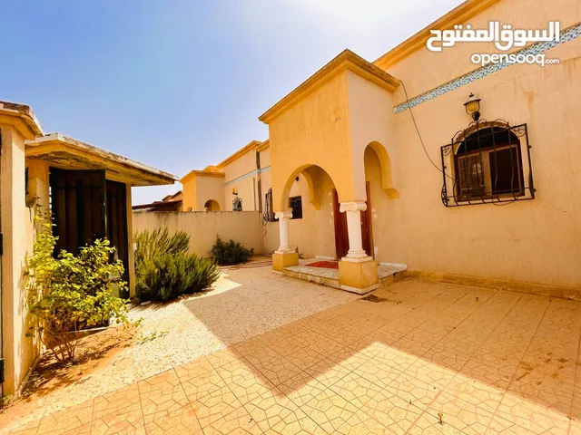 200 m2 3 Bedrooms Villa for Rent in Tripoli Al-Sidra