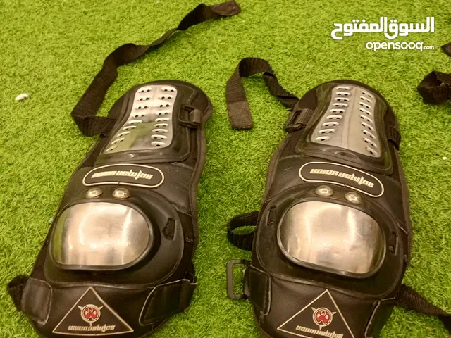 للبيع ملابس
