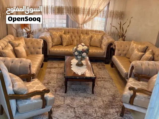 طقم كنب صالون شبه جديد غير مستعمل