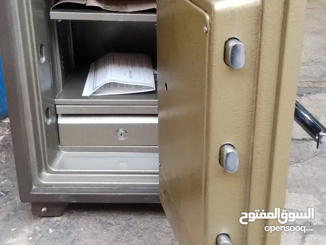 قاصات خزنات المصرى نقل للقاصات بيع وشراء مستعمل بحاله الوكالةجميع الأحجام ضد الحريق مواصفات عاليه