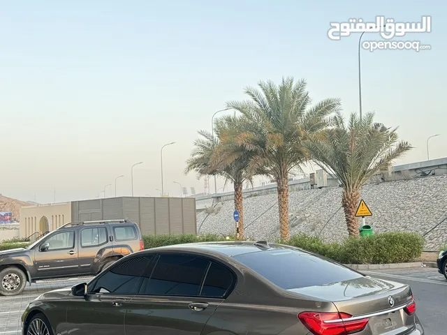 بي ام 740 الإيجار اليومي BMW