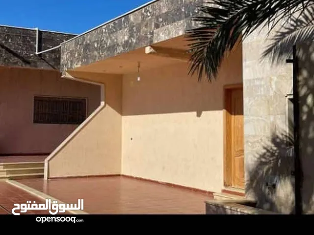 520 m2 4 Bedrooms Townhouse for Sale in Tripoli Al-Kremiah