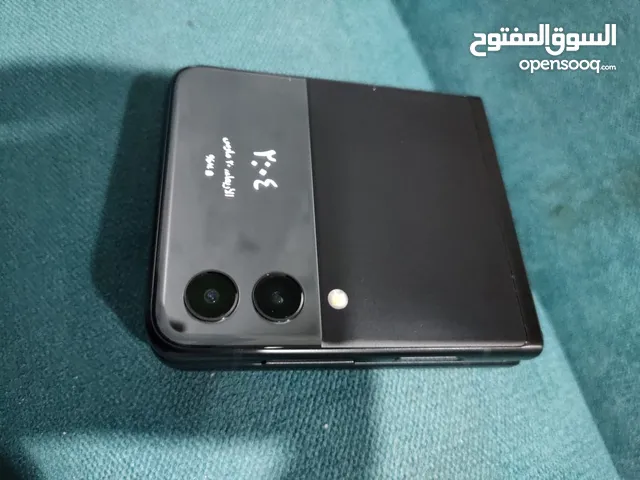 Samsung Galaxy Z Flip3 5G 128 GB in Basra
