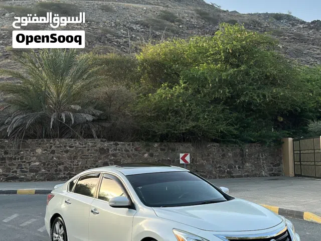 2015 نيسان التيما SL